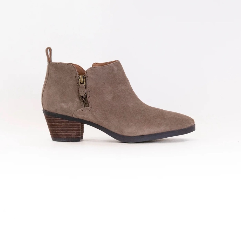 Vionic Cecily Boots